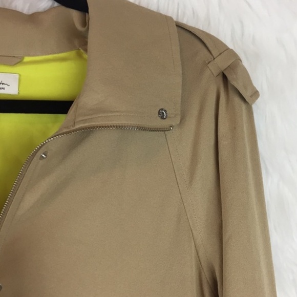 T.Babaton 100% Silk Tan Jacket - Picture 4 of 6